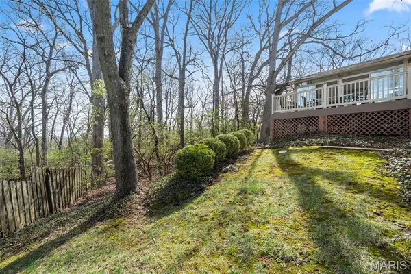 $725,000 | 718 Chancellor Heights Drive, Manchester, MO 63011