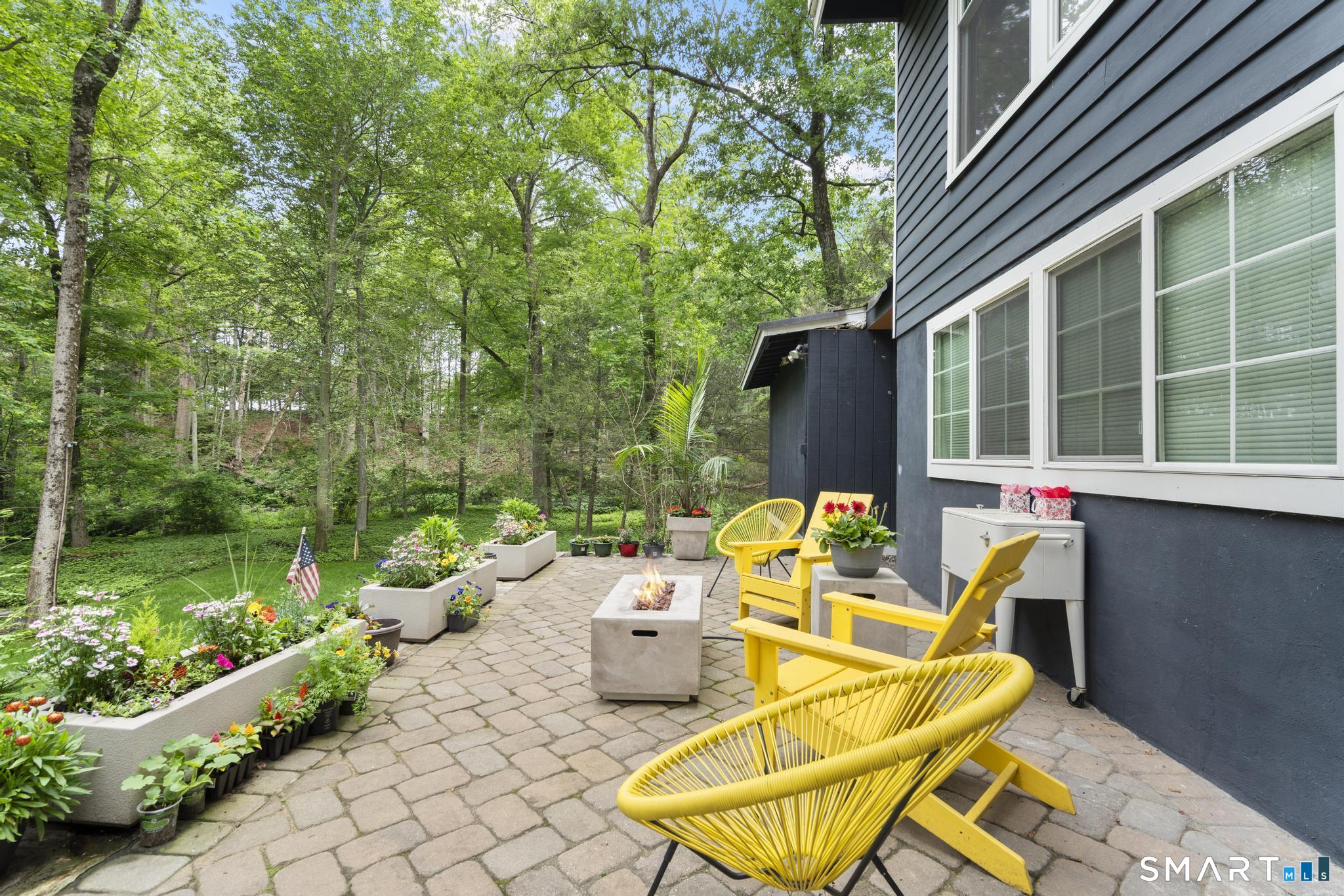 13 Alewives Road Norwalk, CT 06850 - Photo 16 of 40