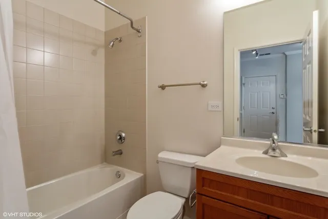 $2,595 | 1407 South Halsted Street, Unit 2A, Chicago, IL 60607