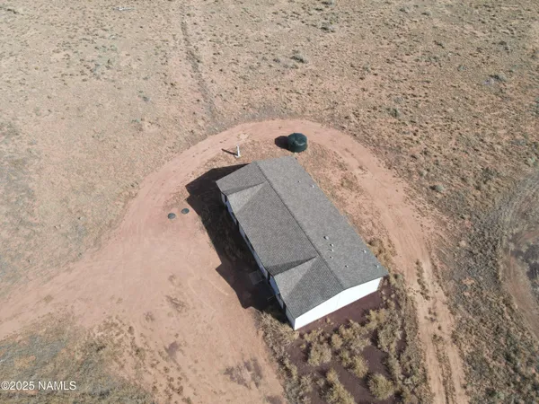 a view of a dry field