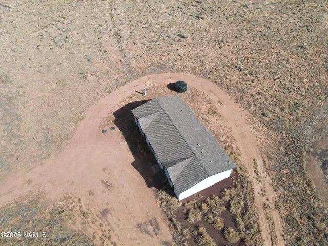 a view of a dry field