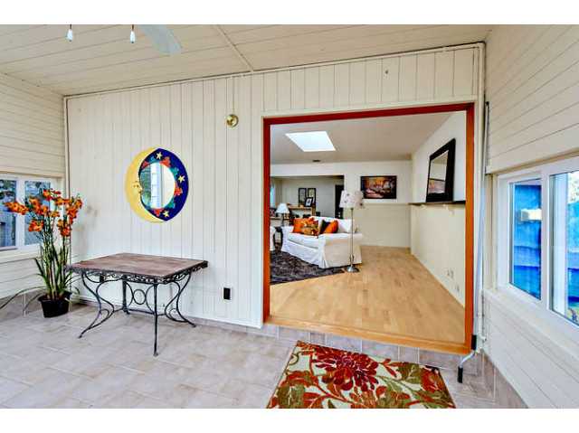 1042 3rd Street Encinitas, CA 92024 - Photo 6 of 25 Gallery Image 6
