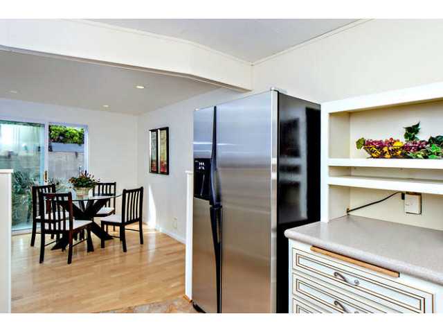 1042 3rd Street Encinitas, CA 92024 - Photo 9 of 25 Gallery Image 9