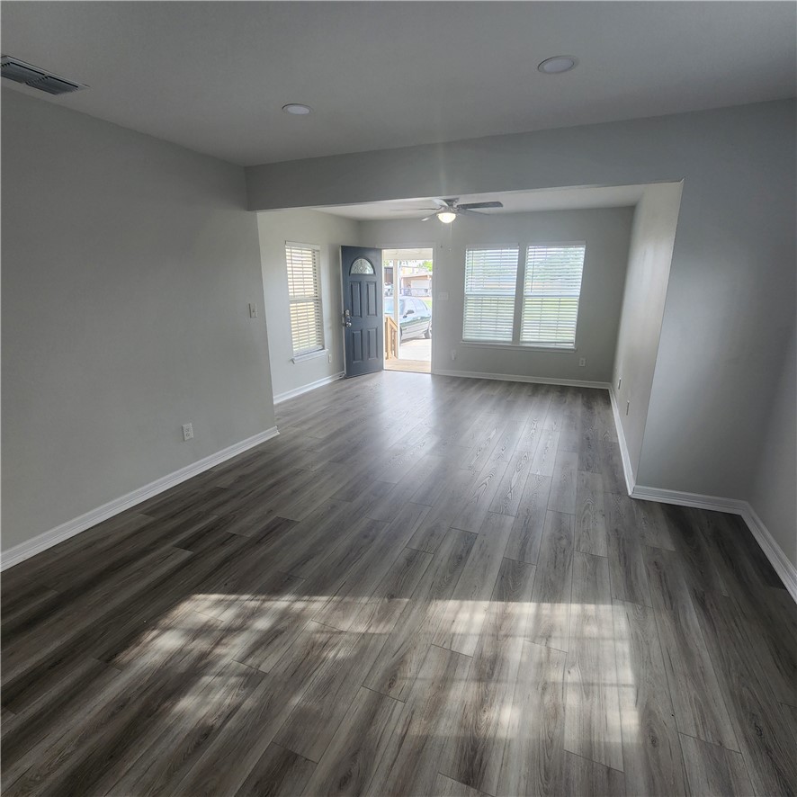 710 Webb Street Corpus Christi, TX 78418 - Photo 2 of 12