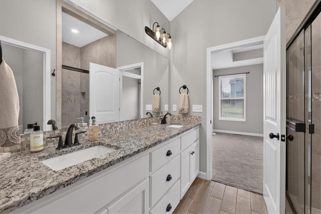 1829 Northeast Riley Drive Lee's Summit, MO 64086 - Photo 19 of 40