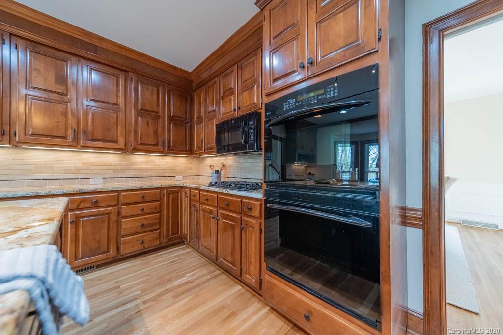 4528 Binfords Ridge Road Charlotte, NC 28226 - Photo 12 of 39