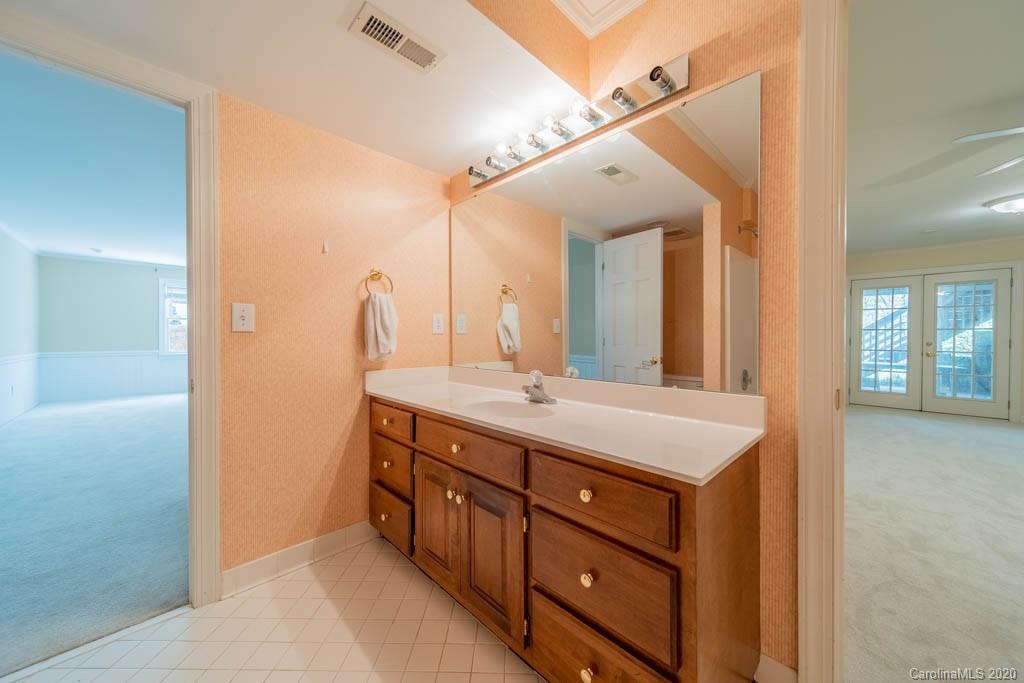 4528 Binfords Ridge Road Charlotte, NC 28226 - Photo 27 of 39