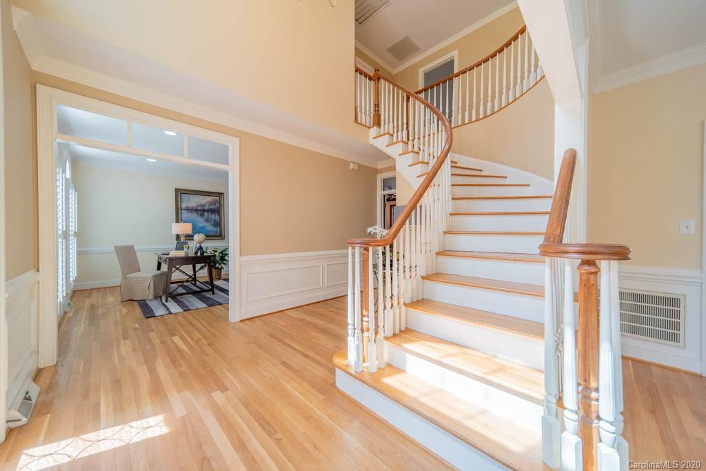 4528 Binfords Ridge Road Charlotte, NC 28226 - Photo 4 of 39
