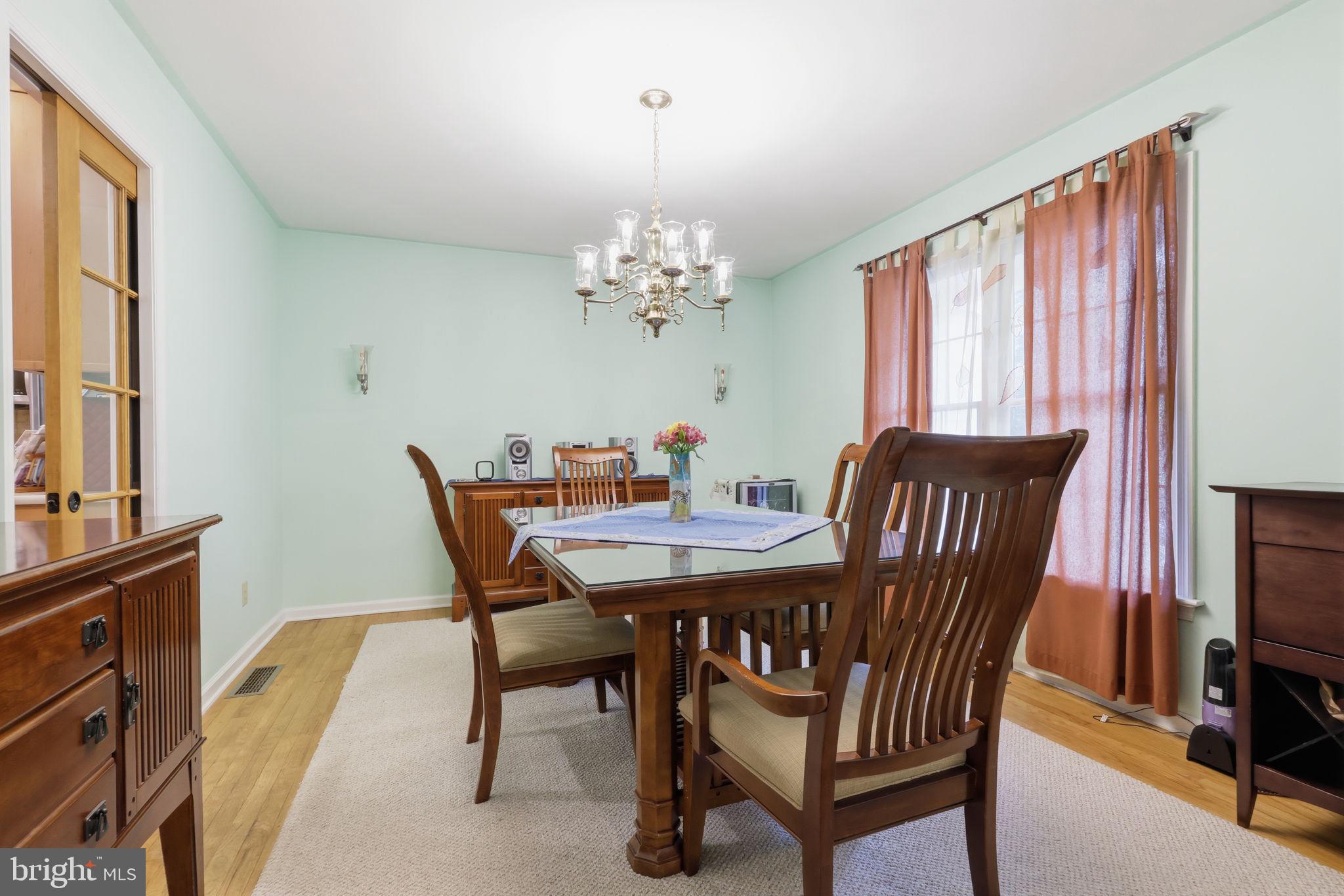 59 Lochatong Road Ewing, NJ 08628 - Photo 11 of 52