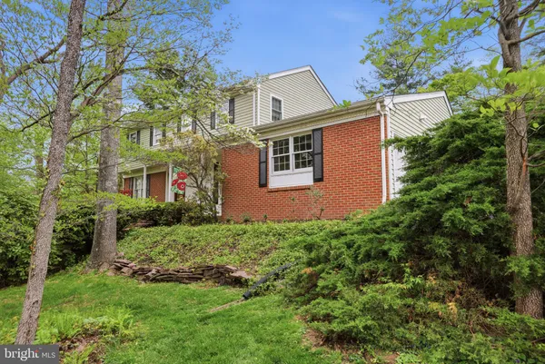 $575,000 | 59 Lochatong Road, Ewing, NJ 08628