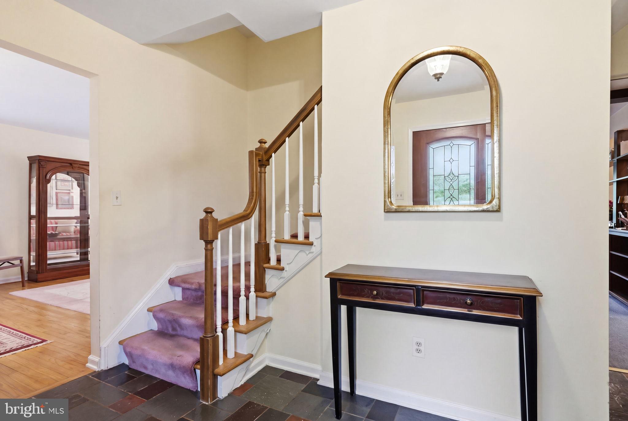 59 Lochatong Road Ewing, NJ 08628 - Photo 4 of 52