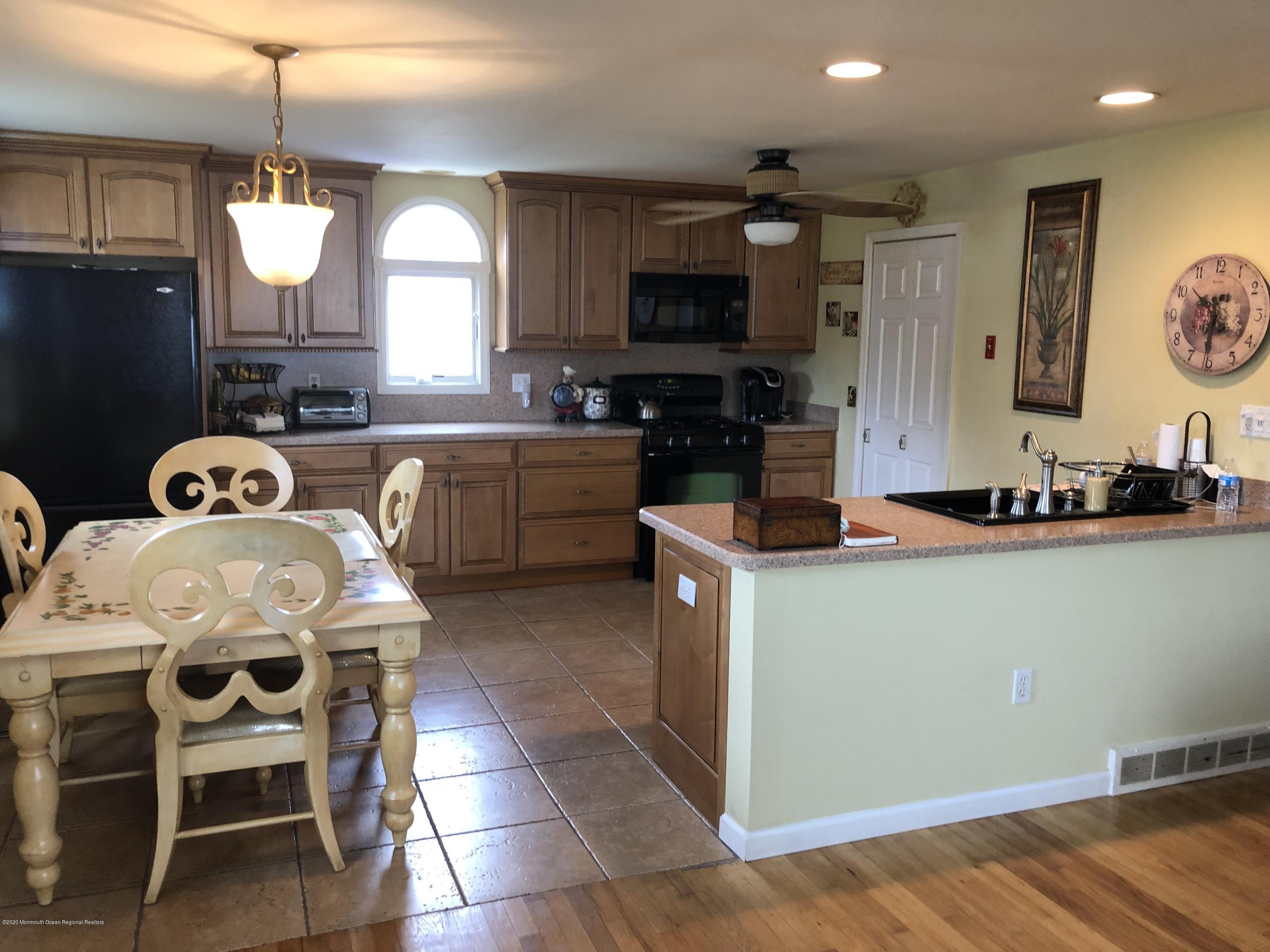133 Grover Road Toms River, NJ 08753 - Photo 20 of 32 RENOVATED EAT IN KITCHEN