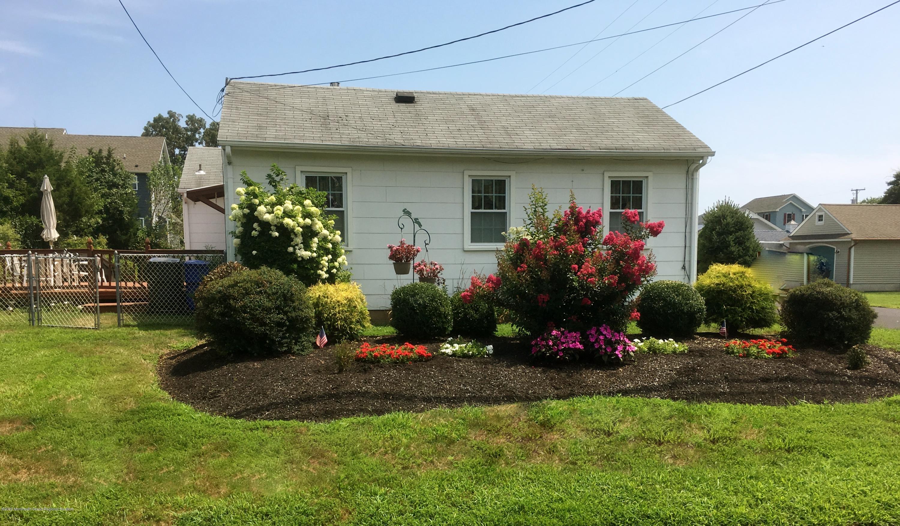 133 Grover Road Toms River, NJ 08753 - Photo 7 of 32 PRIDE OF OWNERSHIP