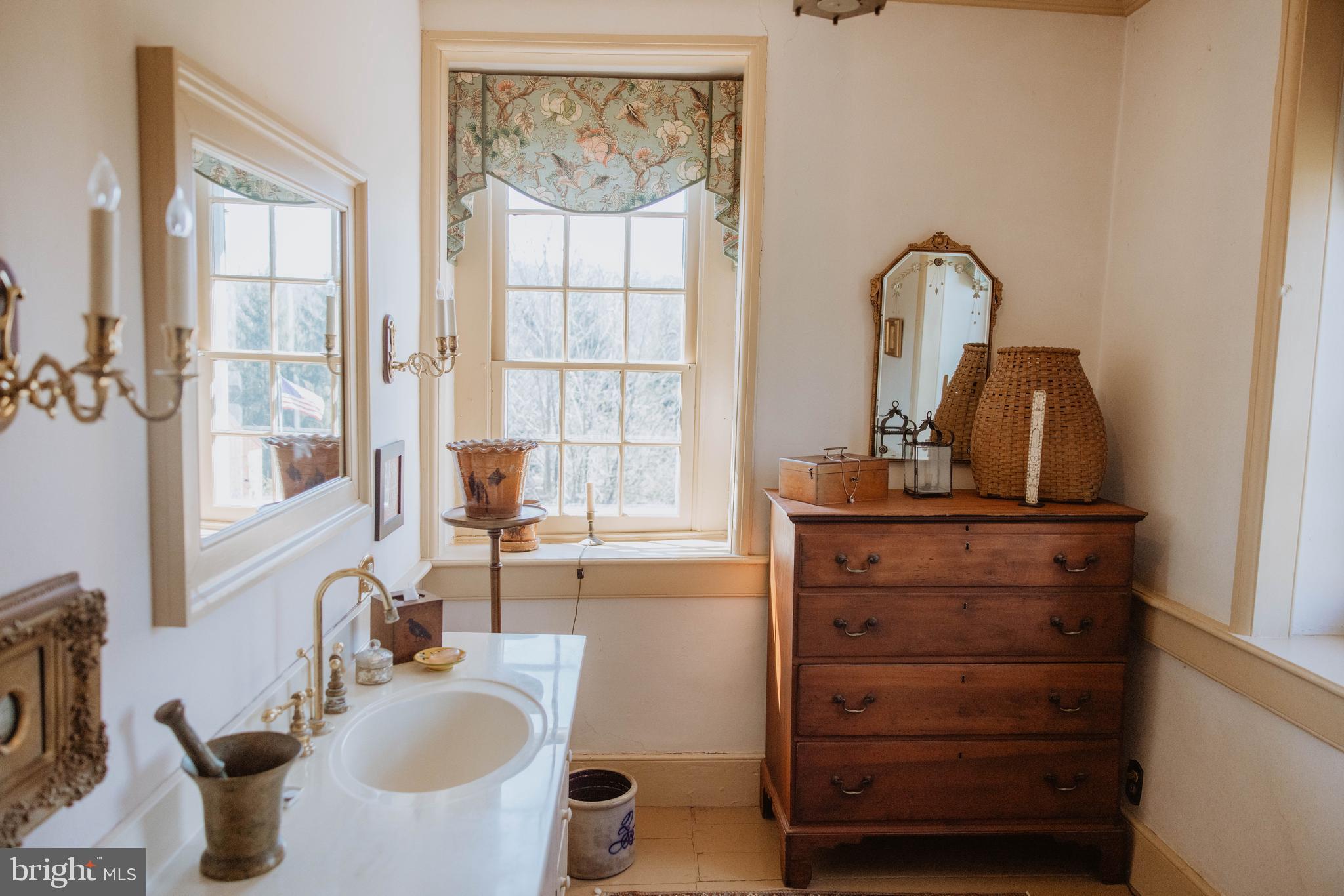 1861 Ridge Road Pottstown, PA 19465 - Photo 40 of 71 Primary Bath