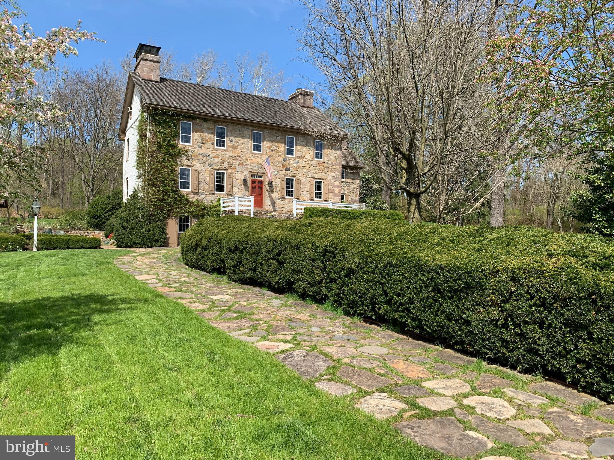 1861 Ridge Road Pottstown, PA 19465 - Photo 5 of 71