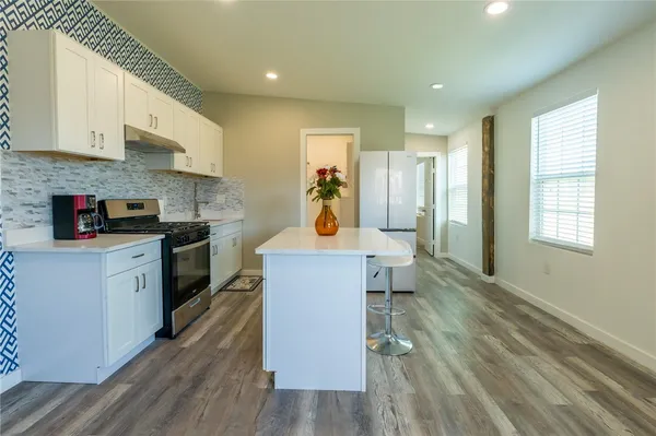 $250,000 | 21564 Co Road 1718, Mathis, TX 78368