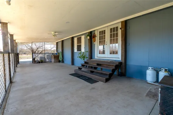 $250,000 | 21564 Co Road 1718, Mathis, TX 78368