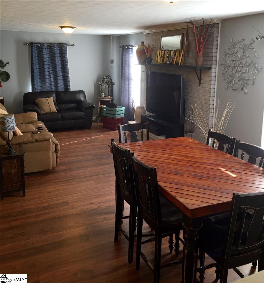 606 Lenhardt Road Greenville, SC 29611 - Photo 4 of 11 Gallery Image 4