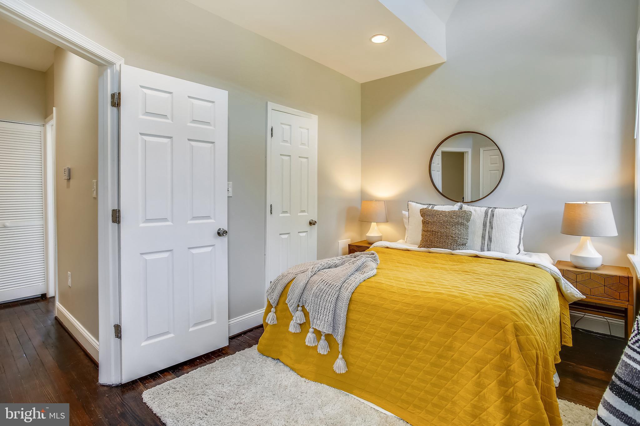 724 Hobart Place Northwest Washington, DC 20001 - Photo 14 of 31