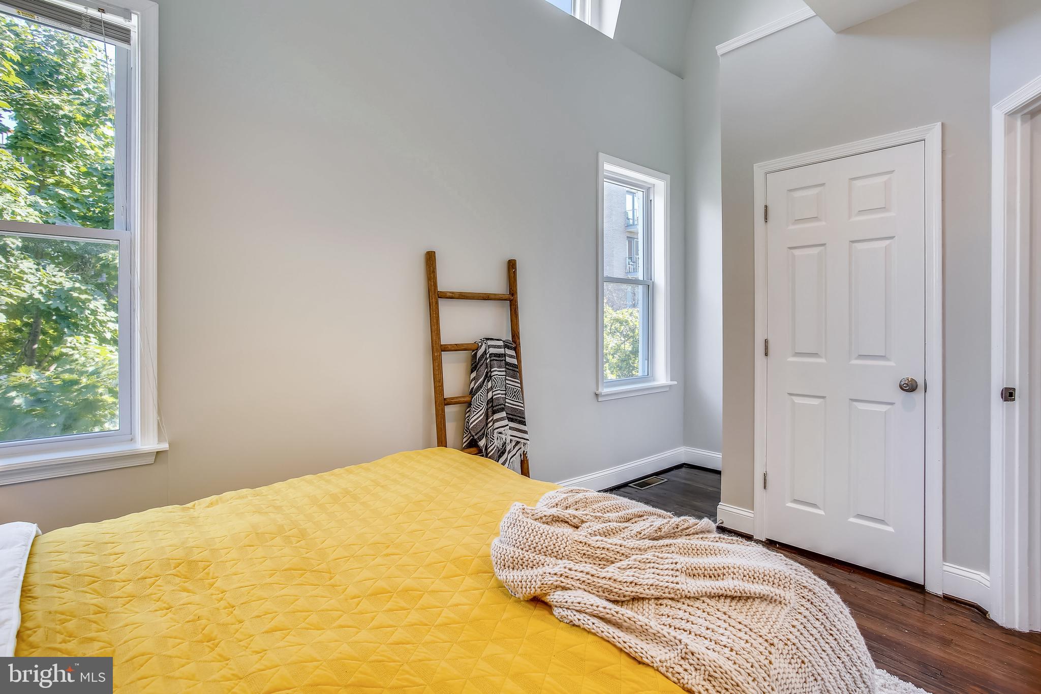 724 Hobart Place Northwest Washington, DC 20001 - Photo 17 of 31