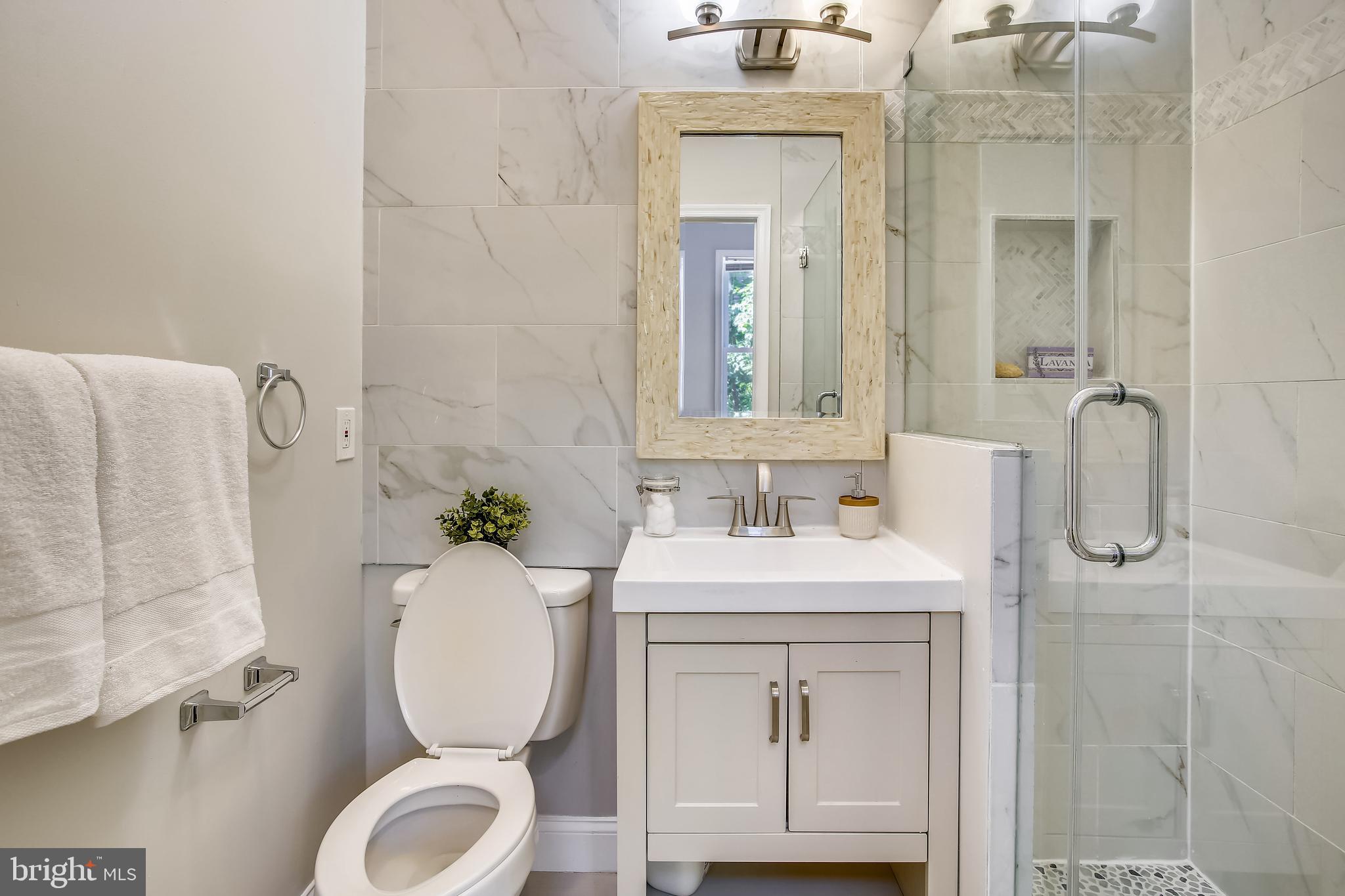 724 Hobart Place Northwest Washington, DC 20001 - Photo 19 of 31