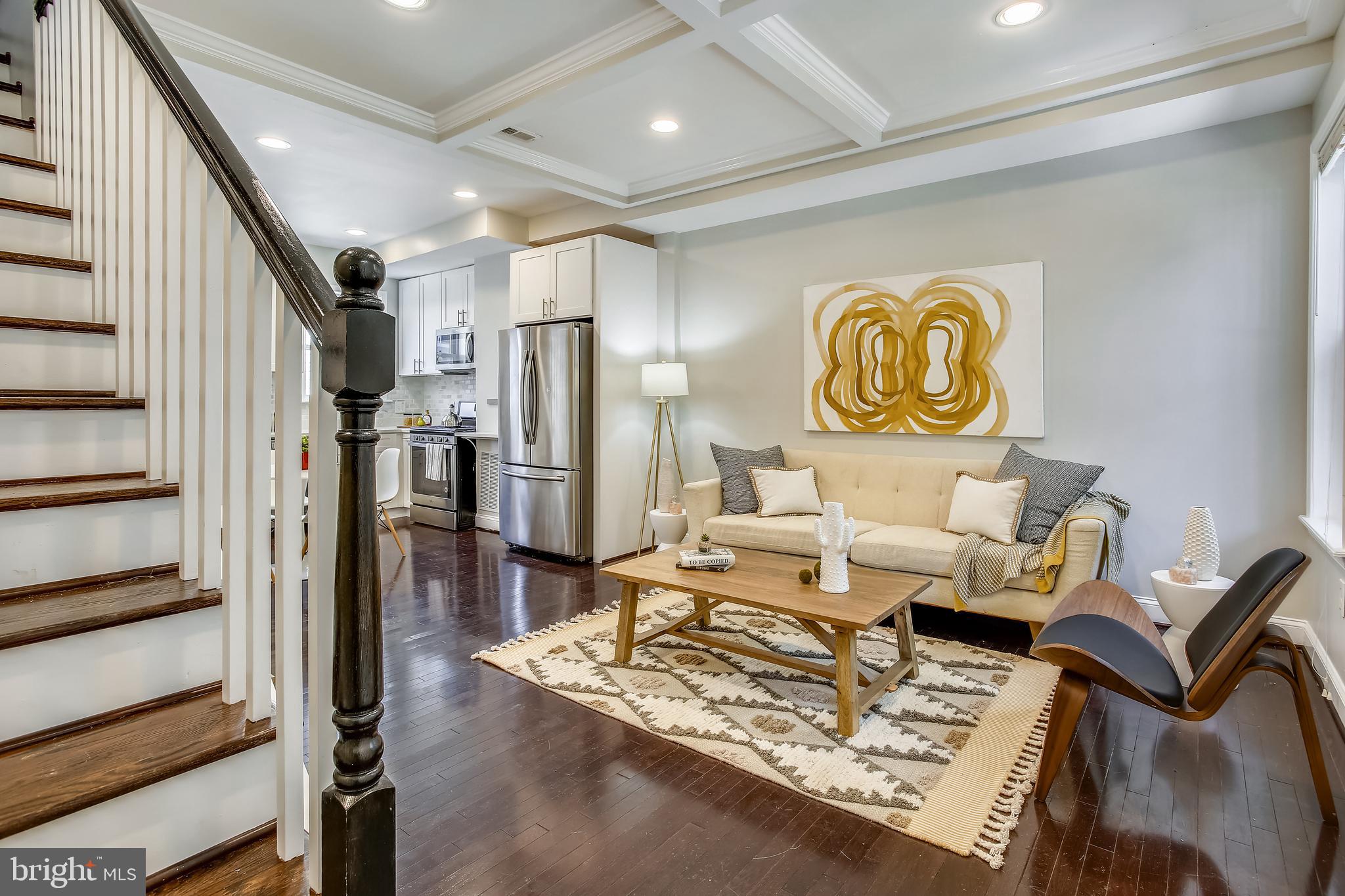 724 Hobart Place Northwest Washington, DC 20001 - Photo 4 of 31