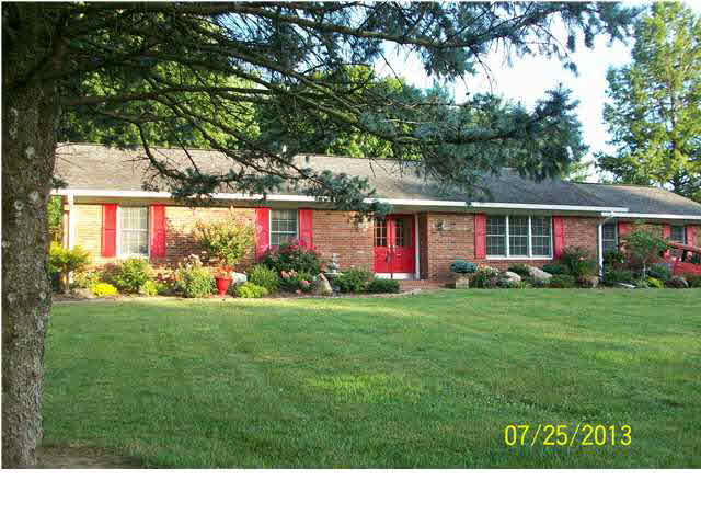 2816 Avondale Road Vincennes, IN 47591 - Photo 2 of 18 Gallery Image 2