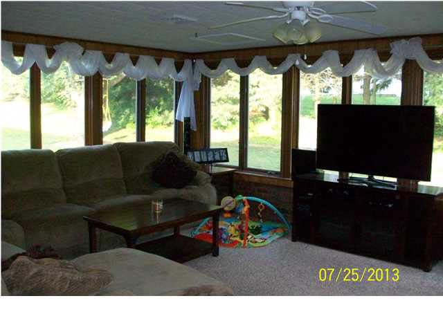 2816 Avondale Road Vincennes, IN 47591 - Photo 5 of 18 Gallery Image 5