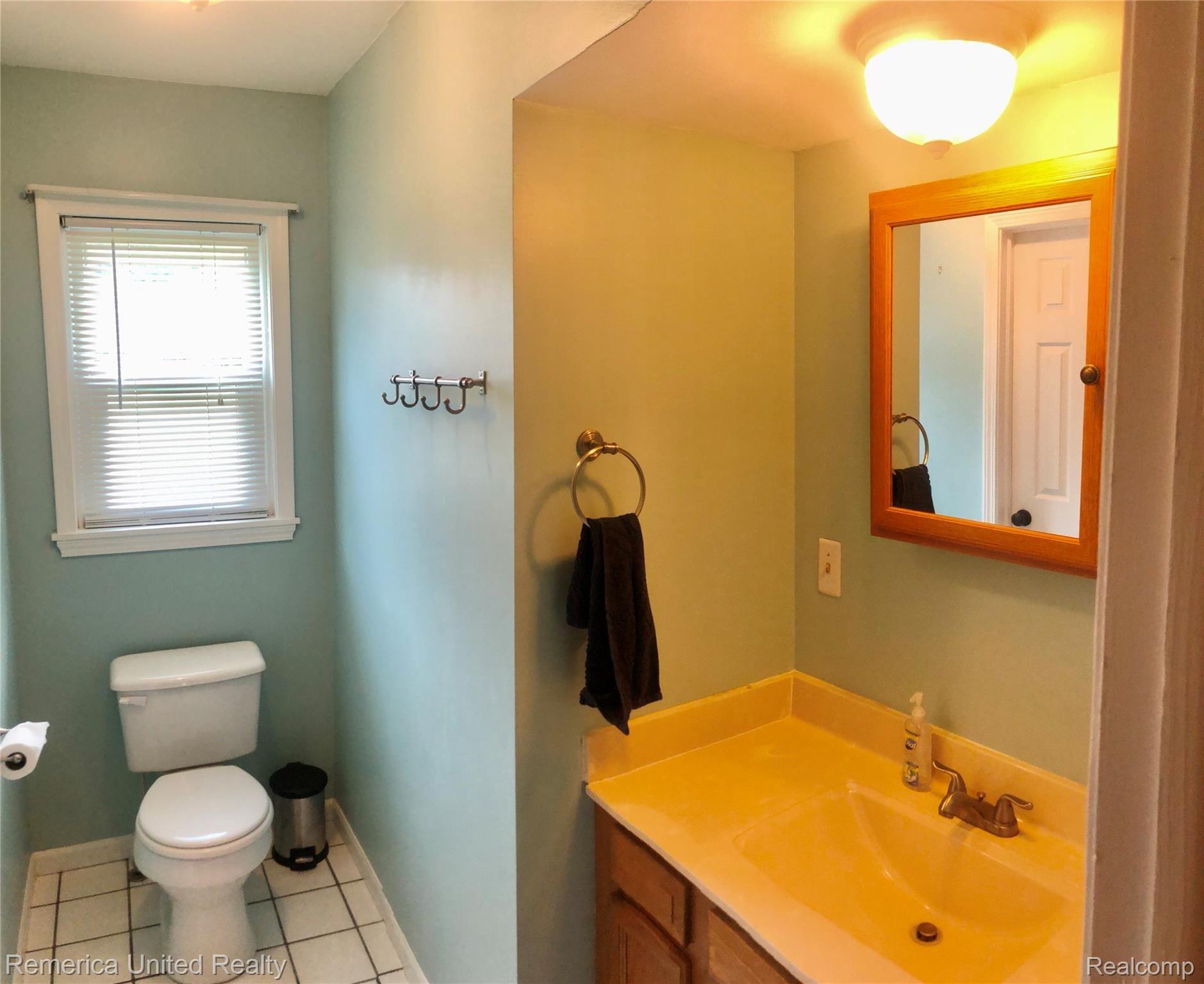 1037 Peavy Road Howell, MI 48843 - Photo 15 of 20 5EA19227-65FA-4392-A4E8-CEAC66F70E86.jpeg