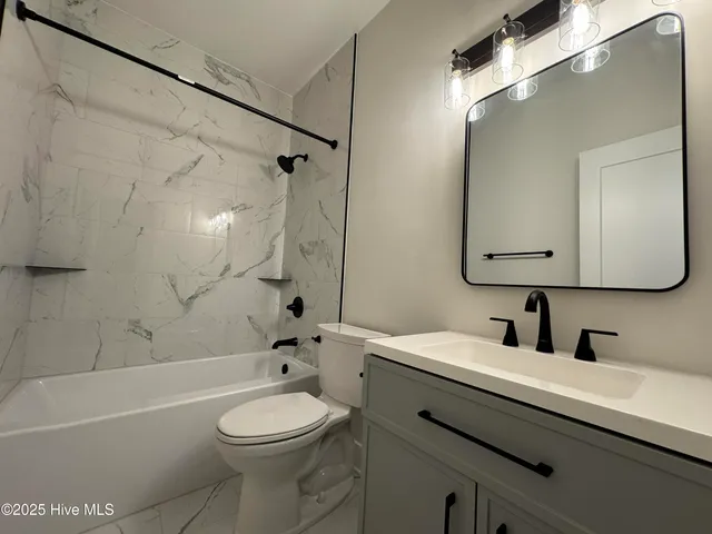 $1,750 | 717 Bragg Drive, Unit D, Wilmington, NC 28412