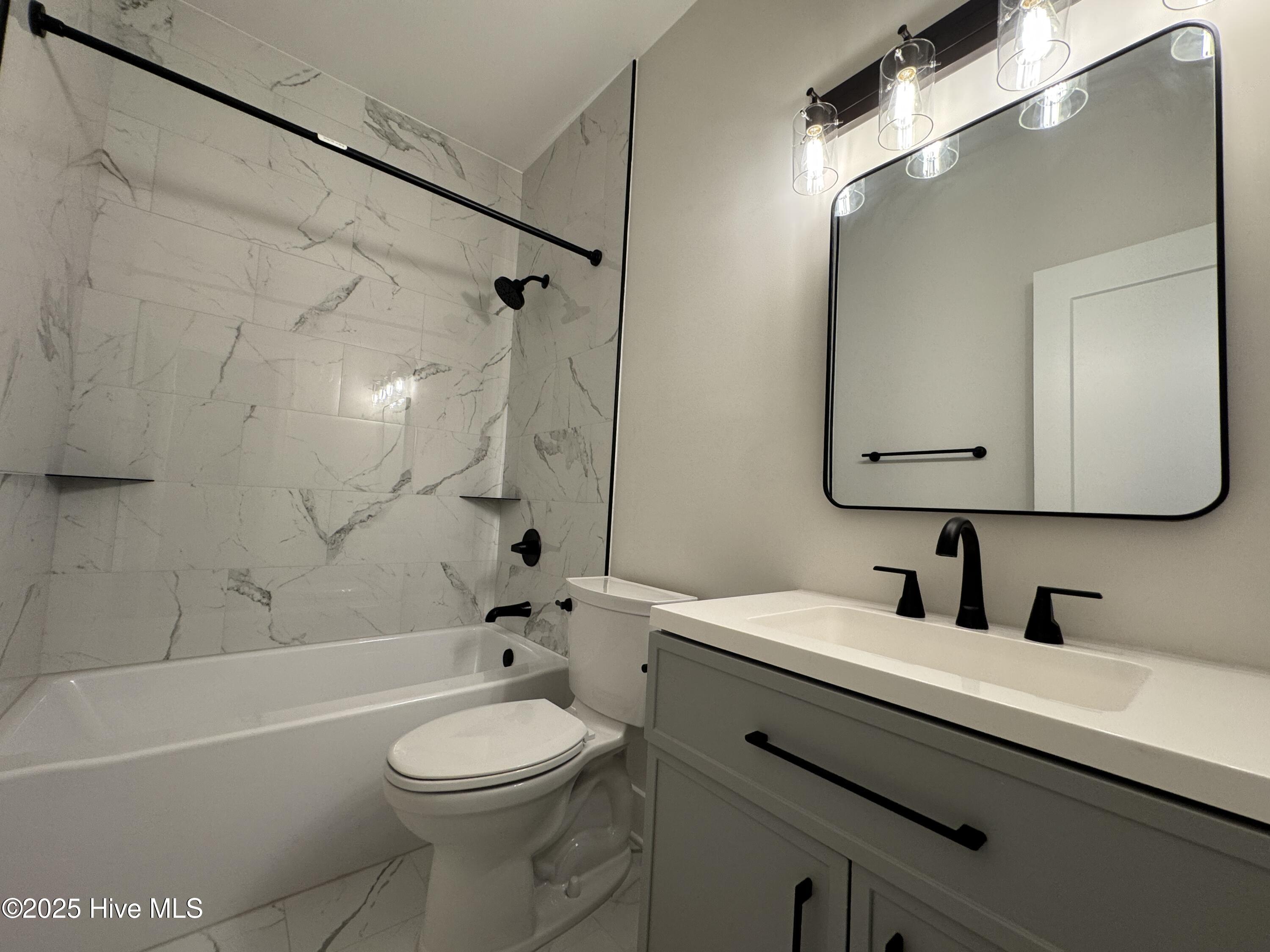 717 Bragg Drive, Unit D Wilmington, NC 28412 - Photo 17 of 22 18 Bath 2