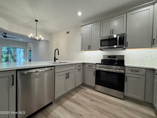 $1,750 | 717 Bragg Drive, Unit D, Wilmington, NC 28412