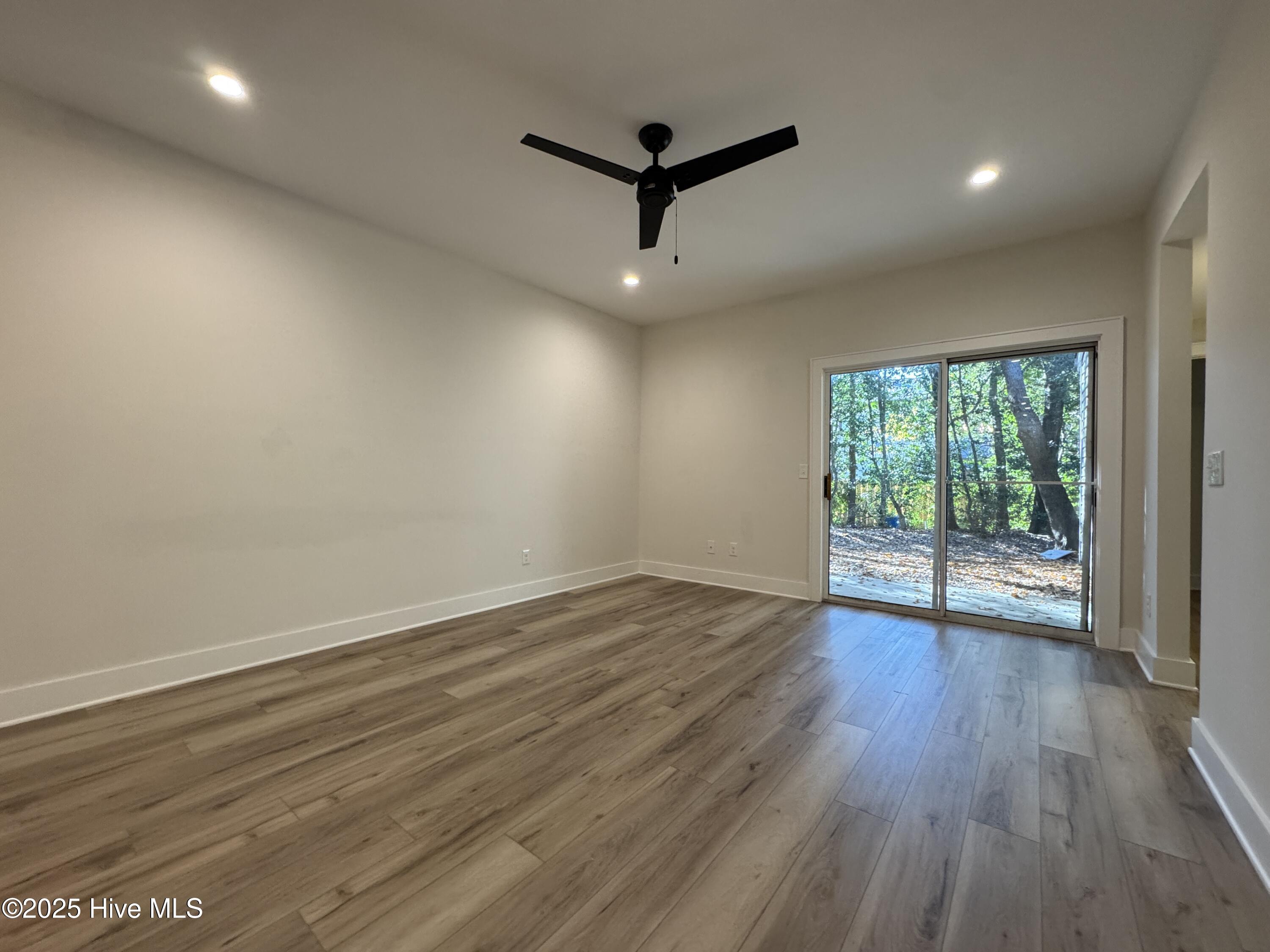 717 Bragg Drive, Unit D Wilmington, NC 28412 - Photo 9 of 22 9 Living