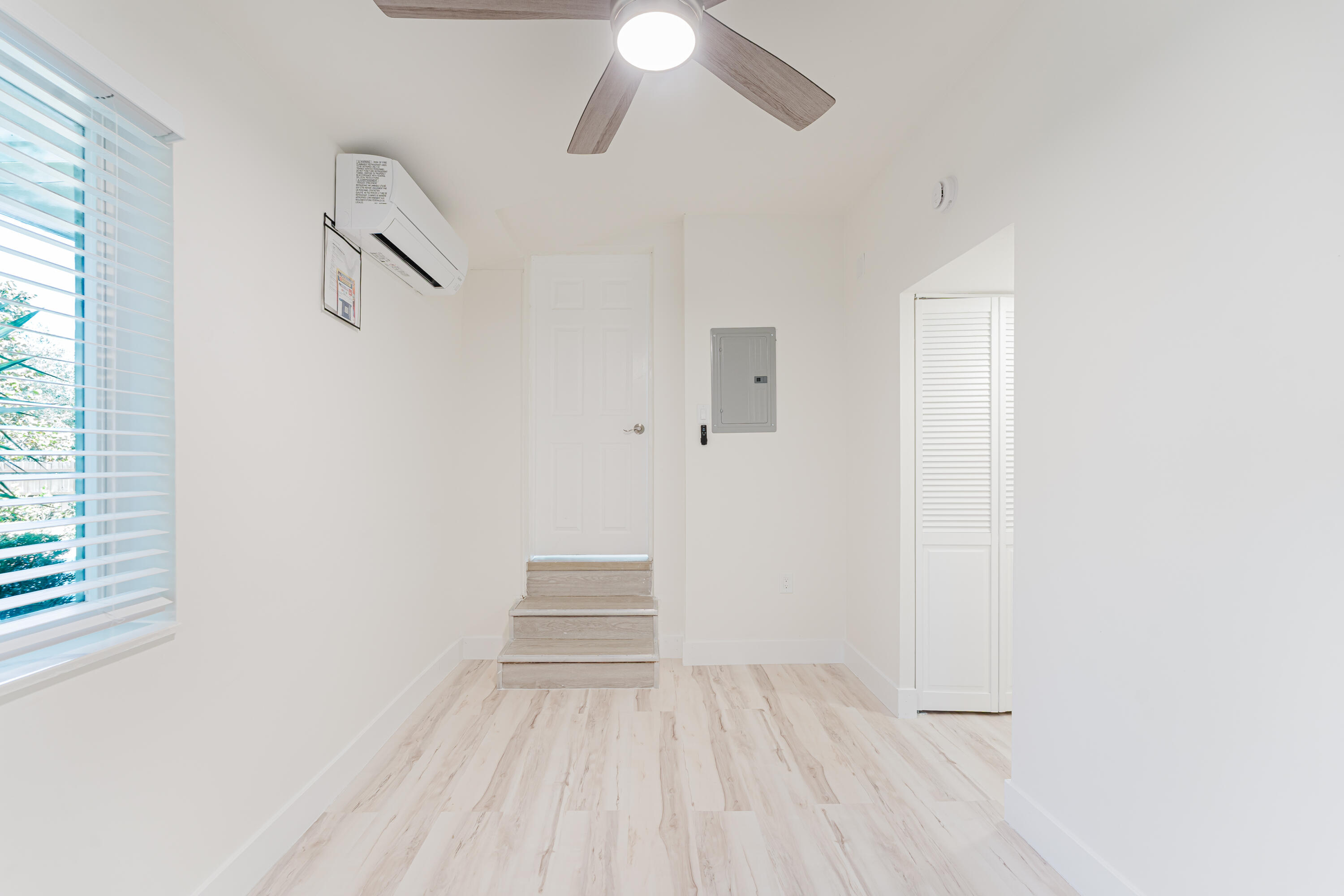 323 Spanish River Boulevard Boca Raton, FL 33431 - Photo 13 of 30 323-11