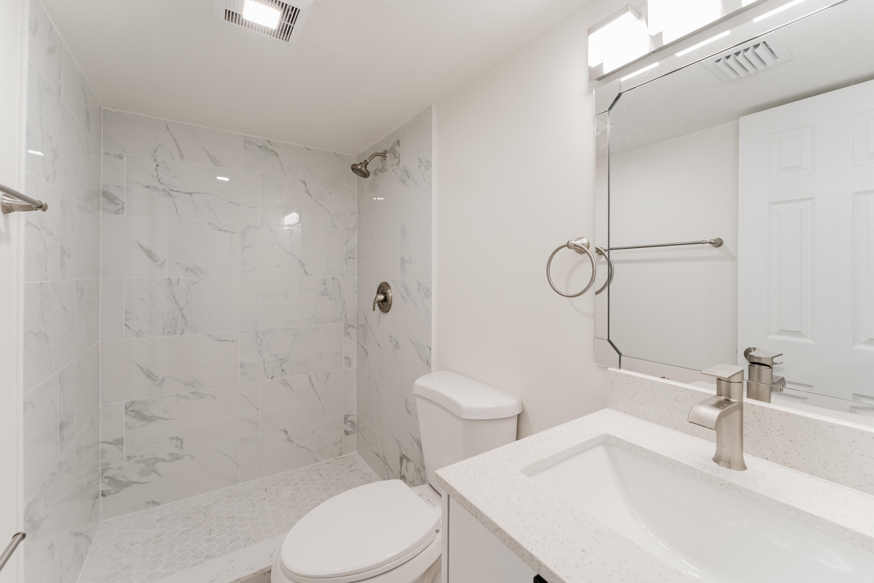 323 Spanish River Boulevard Boca Raton, FL 33431 - Photo 16 of 30 323-14