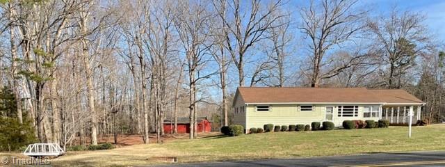 6307 Salem Chapel Road Walnut Cove, NC 27052 - Photo 1 of 25 Front of house