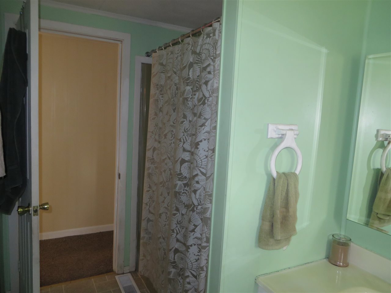 1776 Sawyer Road Traverse City, MI 49685 - Photo 17 of 24 1819187-16.JPG