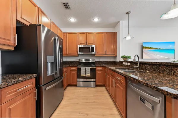 $4,950 | 642 Northwest 38th Circle, Boca Raton, FL 33431