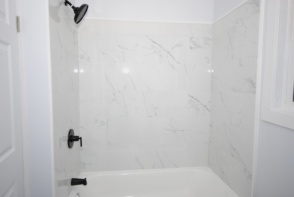 72 Hall Street Springfield, MA 01108 - Photo 12 of 39