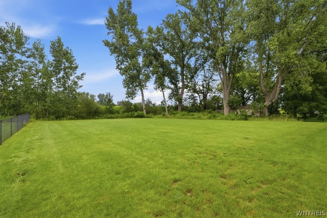 5815 Robinson Road Lockport, NY 14094 - Photo 36 of 42 Gallery Image 36