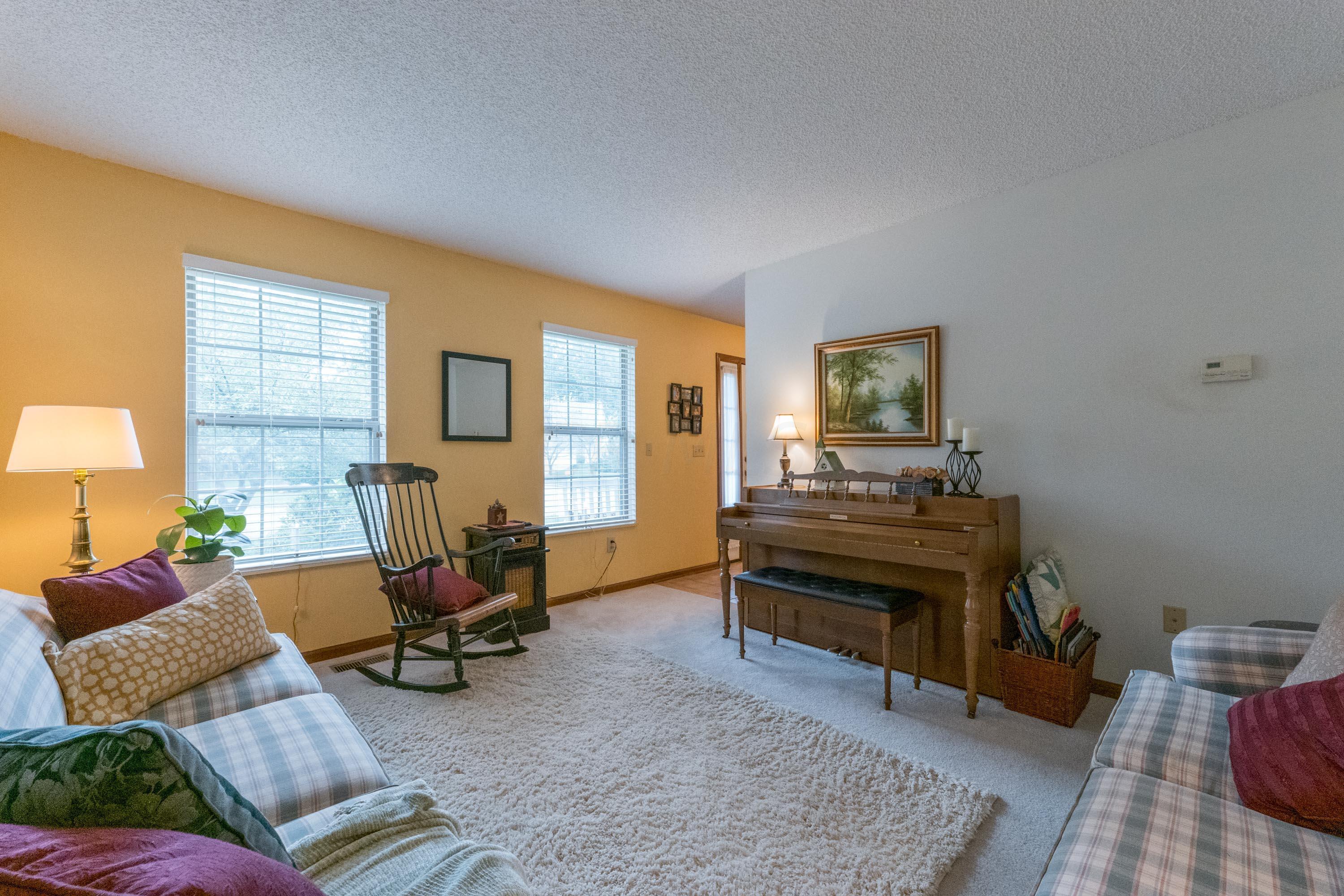 664 Ridenour Road Columbus, OH 43230 - Photo 29 of 77 026P1703928