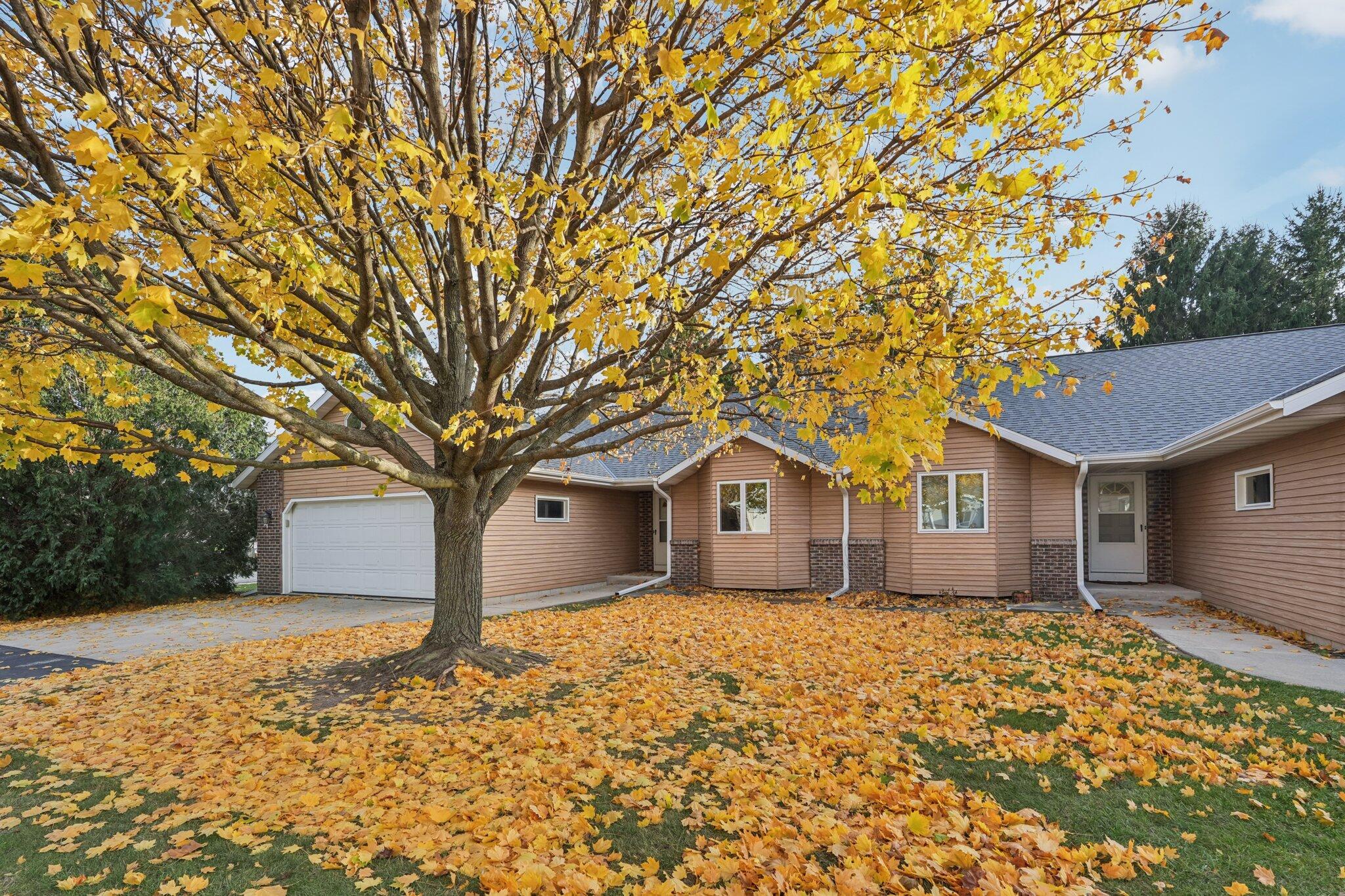 7-web-or-mls-N165W19525 Partridge Path-S