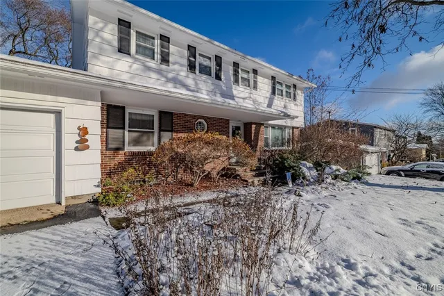 $375,000 | 306 Wedgewood Terrace, DeWitt, NY 13214