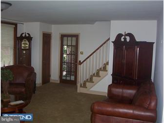 401 Alliston Road Springfield, PA 19064 - Photo 3 of 11 Living Room