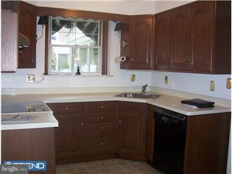 401 Alliston Road Springfield, PA 19064 - Photo 6 of 11 Kitchen