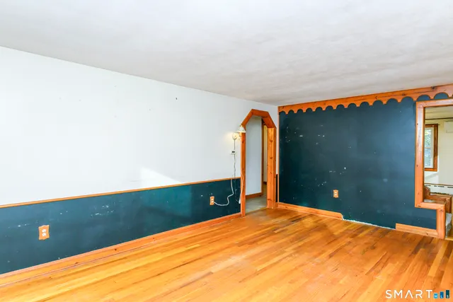 $310,000 | 39 Rocky Ledge Drive, Clinton, CT 06413