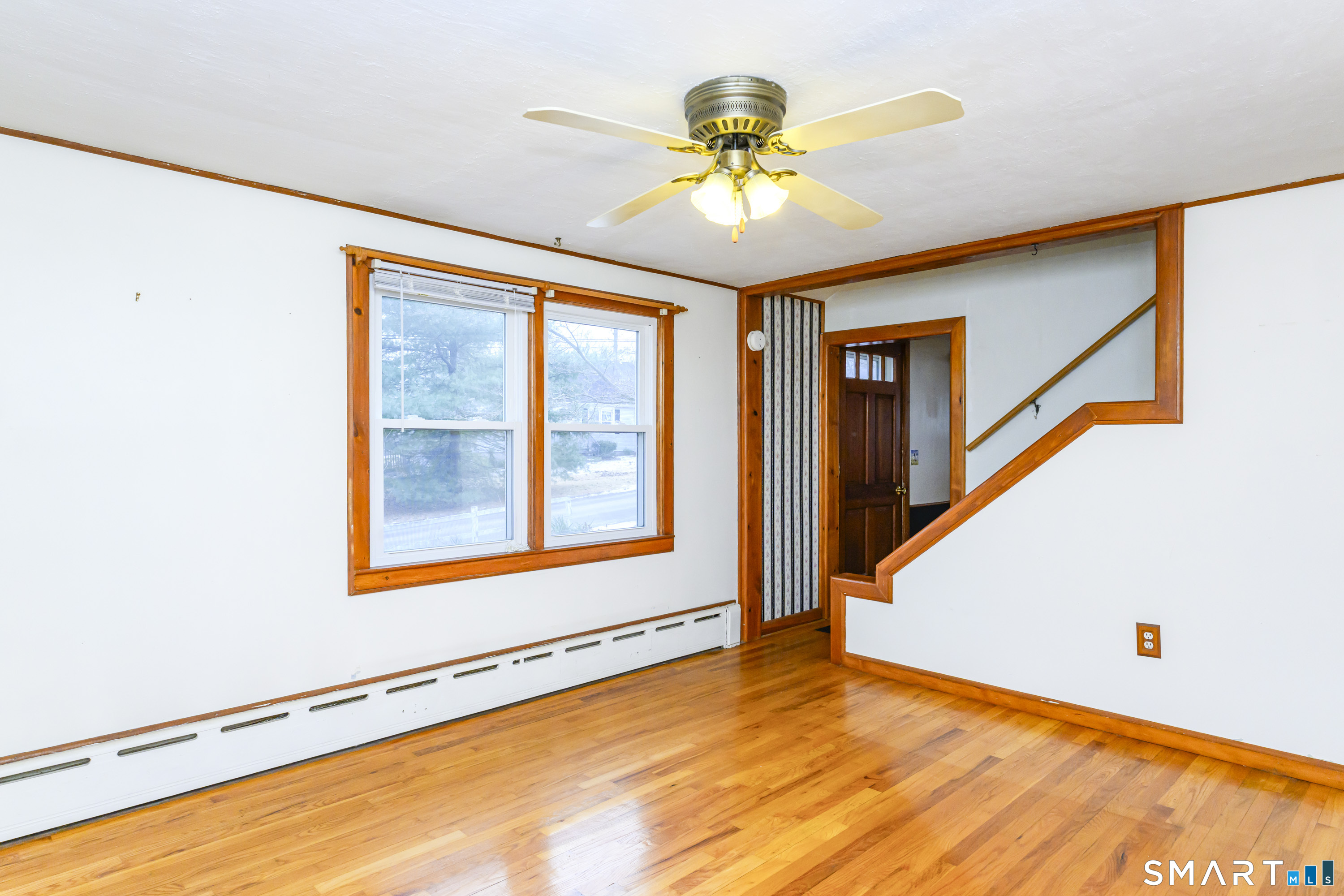 39 Rocky Ledge Drive Clinton, CT 06413 - Photo 12 of 40 Other living/dining room.