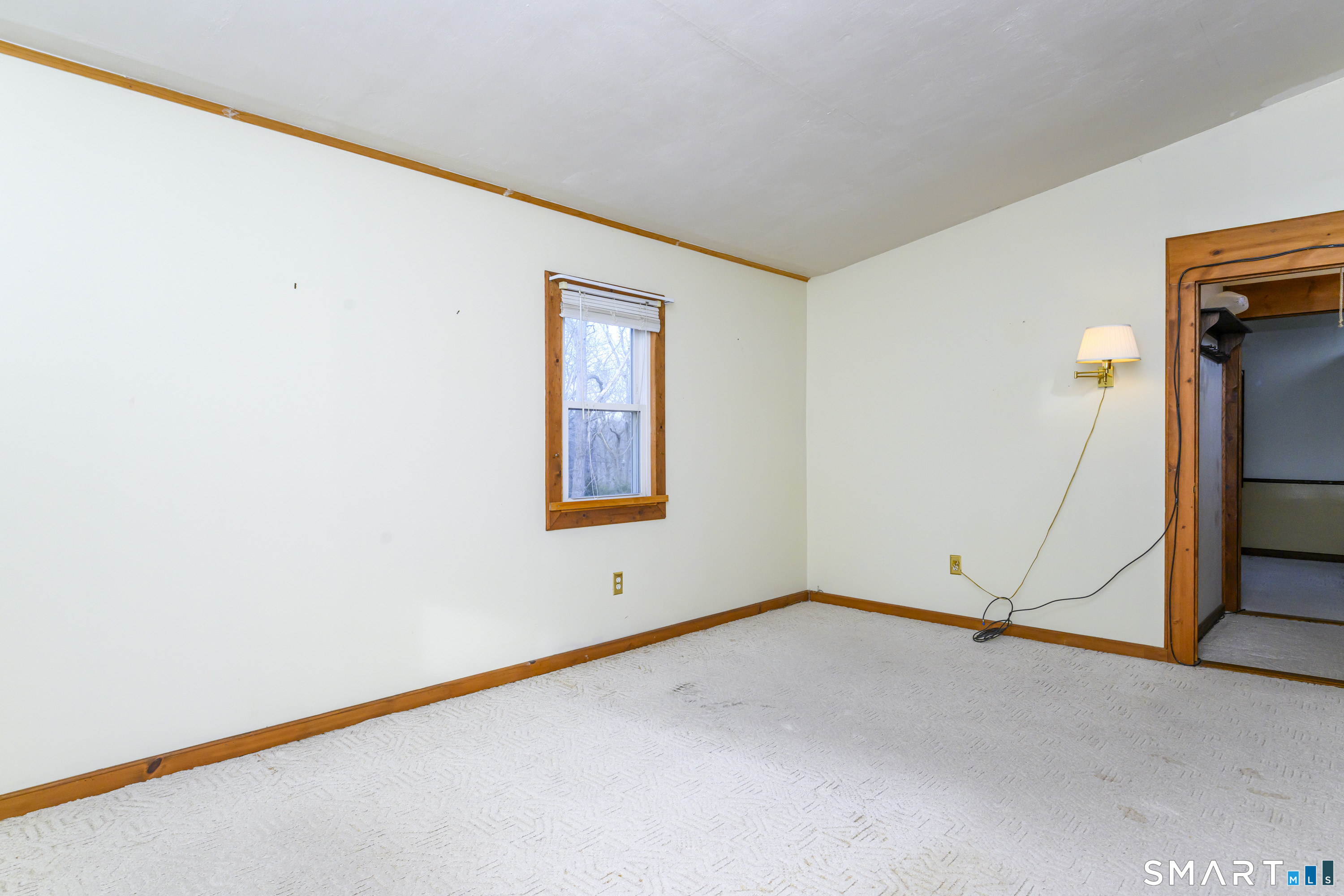 39 Rocky Ledge Drive Clinton, CT 06413 - Photo 26 of 40 Primary bedroom.