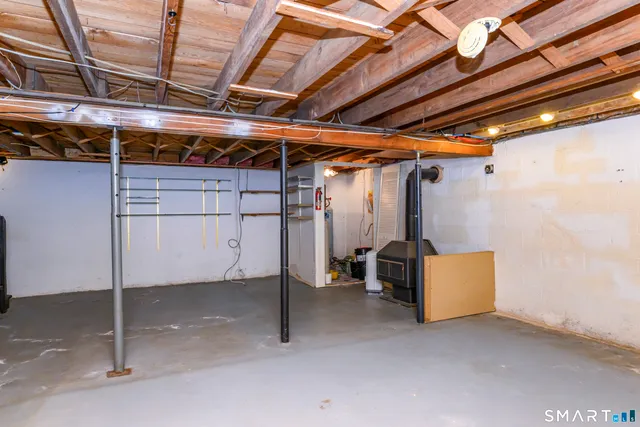 $310,000 | 39 Rocky Ledge Drive, Clinton, CT 06413