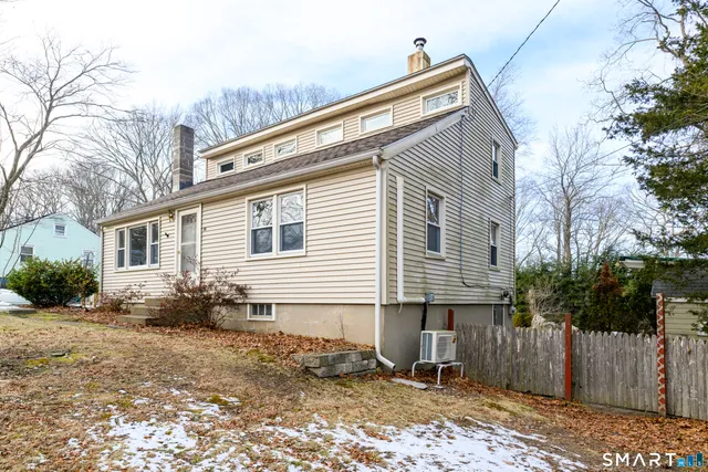 $310,000 | 39 Rocky Ledge Drive, Clinton, CT 06413